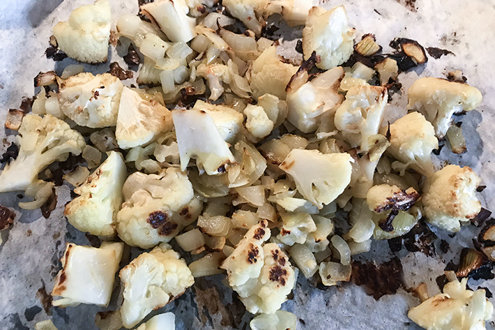 Ensalada de coliflor Ottolenghi paso 2